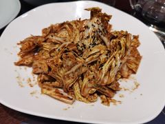 -湖畔鲁菜·二十年老字号餐厅(大明湖店)