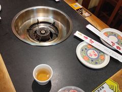 -沸炉重庆老火锅(军事博物馆店)