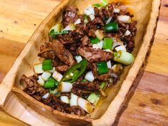 -老滇山寨•云南特色菜•地方菜•民族风情歌舞表演(金碧店)