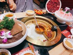 -豪渝火锅(红谷滩万达店)