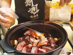 -刘姐啤酒鱼民族演艺餐厅(西街总店)