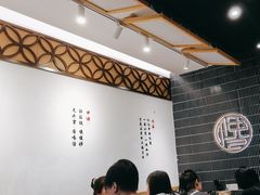 -馋三尺蟹粉小笼(人民广场店)