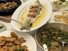 -万龙洲海鲜(大兴绿地缤纷城店)