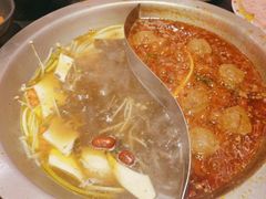 -沸炉重庆老火锅(军事博物馆店)