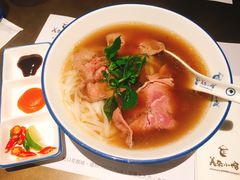-美奈小馆·越南料理(中航城君尚购物中心店)