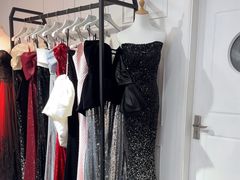 -圣霏亚礼服租赁·主持人服装租赁(上海静安总店)