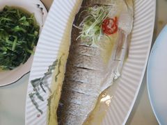 -七的湖·晚芳亭·阳澄湖农家菜·大闸蟹(莲花岛店)
