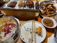 -喝丢一只鞋海鲜烧烤·海肠捞饭(文体街店)