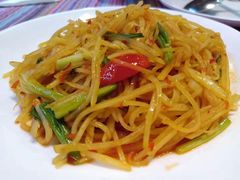 -香巴拉云南餐厅(华莱坞店)