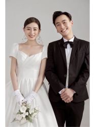 -樱花婚纱摄影