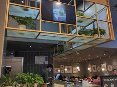 -POKEE VIA&Brunch·维娅(重庆来福士店)