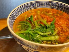 辣肉面-沪西老弄堂面馆(定西路店)