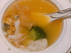-雍和会海鲜姿造自助(湖东路店)
