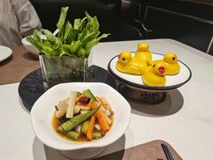 -皇城根·鲁菜济南菜·吊炉烤鸭·炒鸡鱼头(济南旗舰店)