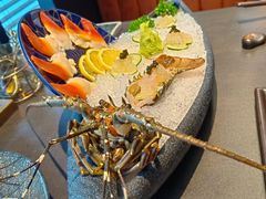 -铭牛烧肉·和牛海鲜自助(高新月牙湖店)
