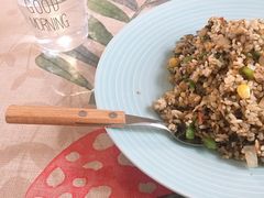 -Rabbit Cafe私房西餐甜点咖啡(栖霞路店)