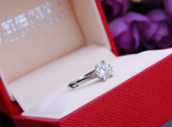 -威德钻石-克拉钻大本营(南京东路店)