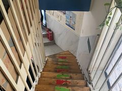 -宝瑞门钉肉饼店