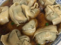 菜肉馄饨-古徽州馄饨店(宝安路店)