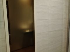 -肯定精品酒店(南京龙江地铁站省妇幼保健院南门店)