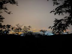 -鬼笑石后山停车场
