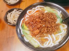 -丽虹云南过桥米线(兴工街店)