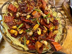 -老东镇啤酒屋海鲜加工·蒸汽海鲜·海鲜烧烤(台东店)