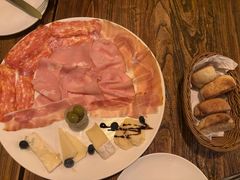 意大利传统混合冷肉拼盘-La Tavernetta(Bar à Vin)(乌鲁木齐路店)