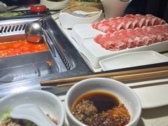 -海底捞火锅鲜切牛肉主题店(长寿路店)