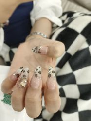 -斯馨·健康美甲美睫