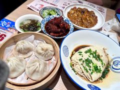 无锡小笼包-新万鑫银丝面·非遗无锡味(惠山古镇店)