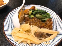 -胡须张鲁肉饭(美食文化馆店)