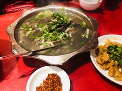 -谢老五跷脚牛肉·非遗传承店