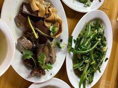 -乌文新澄海卤鹅店