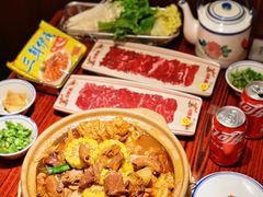 老广味牛杂煲-沙胆彪炭炉牛杂煲(上海日月光广场店)
