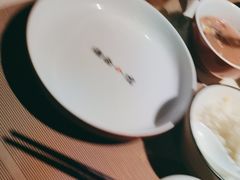 -湘西小馆(滨河路店)