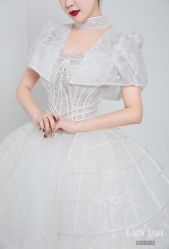 -Lady  Jane高端婚纱礼服馆