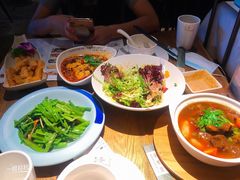 酱香萝卜牛腩煲-胡桃里音乐酒馆(下沙店)