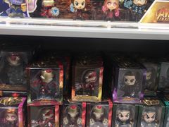 -泡泡玛特POPMART(蓝色港湾店)