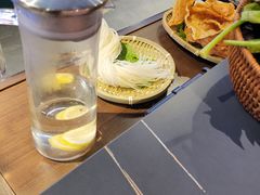 -由衷贵州酸汤牛肉火锅(新桥店)