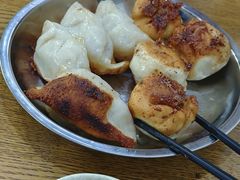 -黄阿姨锅贴大王(万航渡路店)