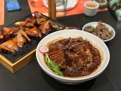 -羽鸽集·乳鸽专门店·地道顺德菜(岭南站店)