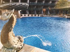 -上海滴水湖皇冠假日酒店