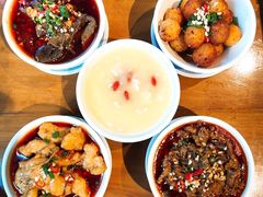 -炉小二铜锅牛蛙•川湘菜(三里屯店)