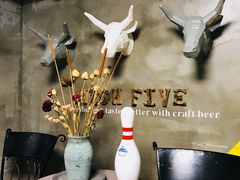 -HIGH FIVE哈福手工汉堡(桂林路店)