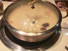 -洪氏嗨捞·猪肚鸡火锅(阳光天地店)