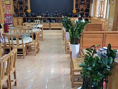 -三锅莊·牦牛肉火锅·香格里拉特色藏餐宴请餐厅(菱角塘路店)