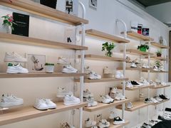 -云柏鞋业(十里堡店)