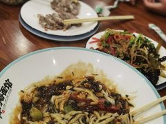 -浑河春面馆非遗鹿角面(良乡店)