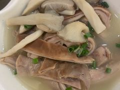 -万山楼海鲜酒家·二十三年老字号